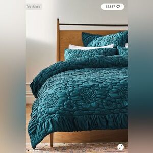 Anthropologie Dahlia Cotton Jersey Floral Quilt With Shams